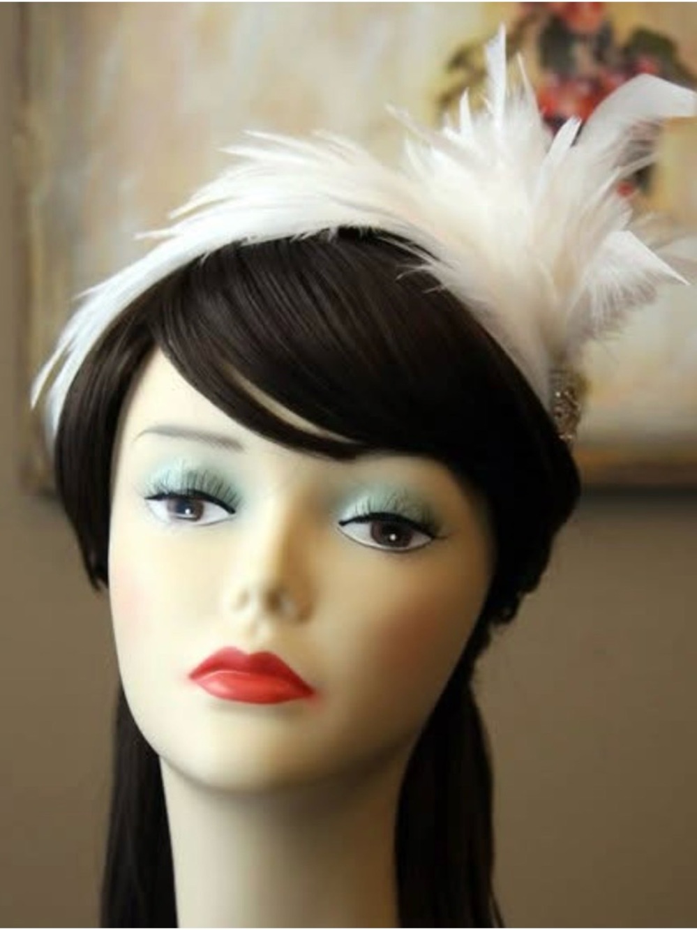 Stunning Feather and Crystal Bridal Fascinator - Picture 5 of 8